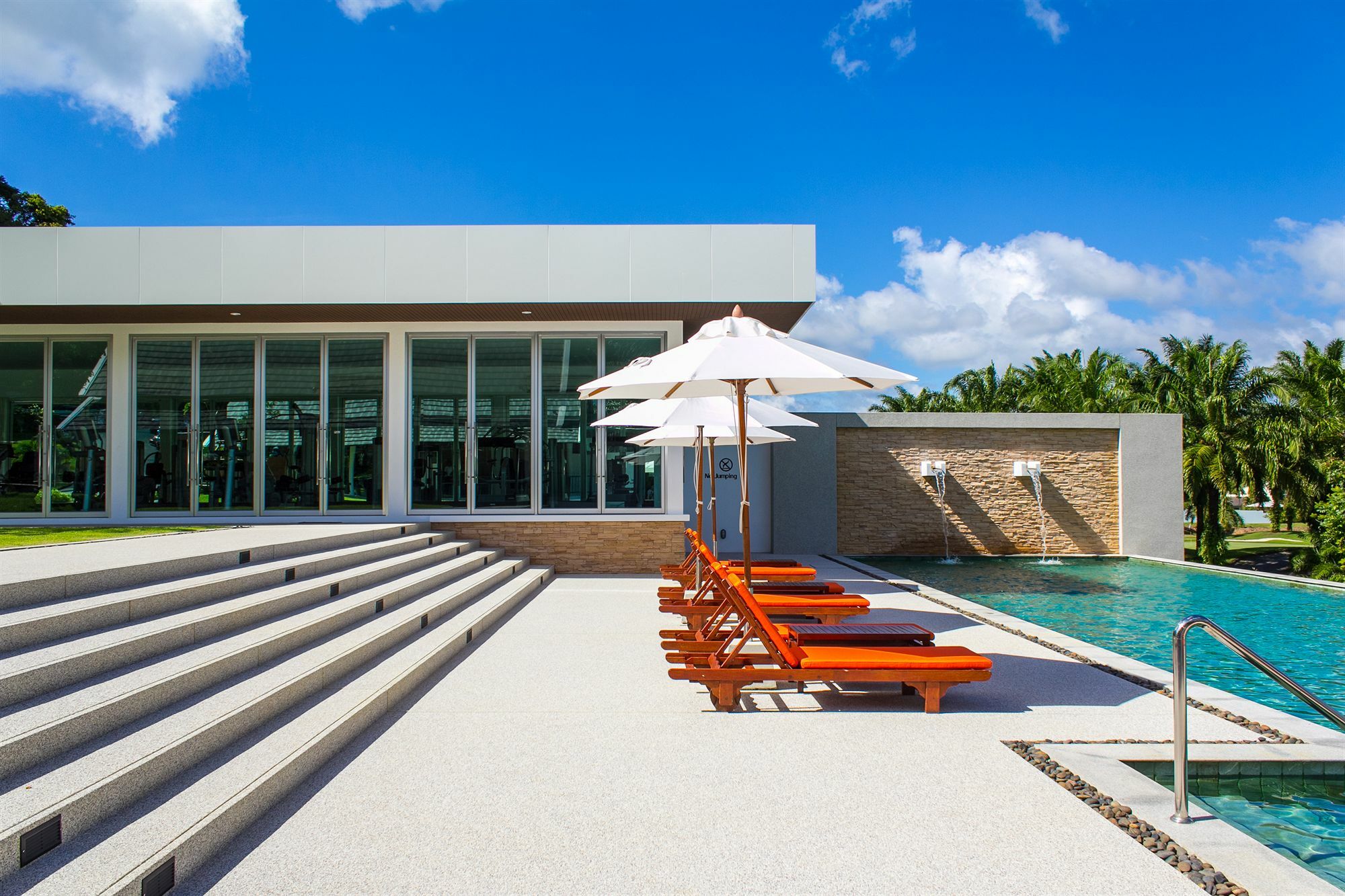 Tinidee Golf Phuket - Sha Extra Отель 4*